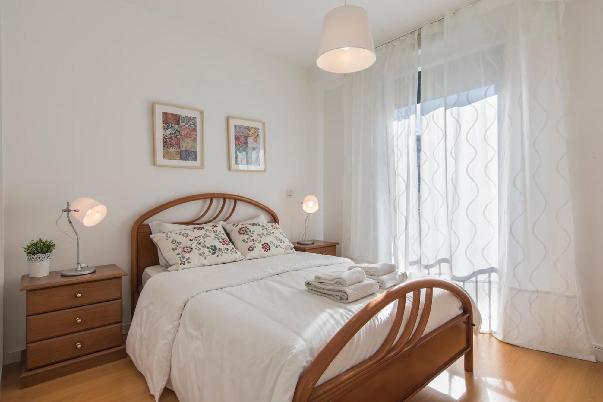 Charming In Center With Garage Lisboa
